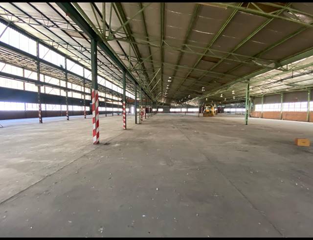 13,000M² WAREHOUSE FOR SALE IN TECHNIKON
